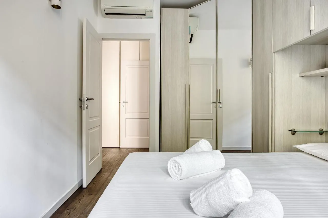 Joivy Superb 2Bed Flat With Balcony Apartment Milan