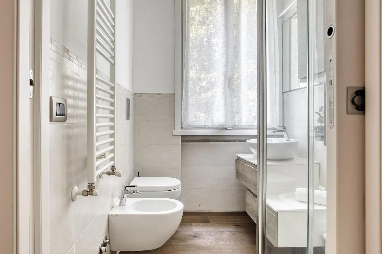 Joivy Superb 2Bed Flat With Balcony Apartment Milan 0*,  Italy