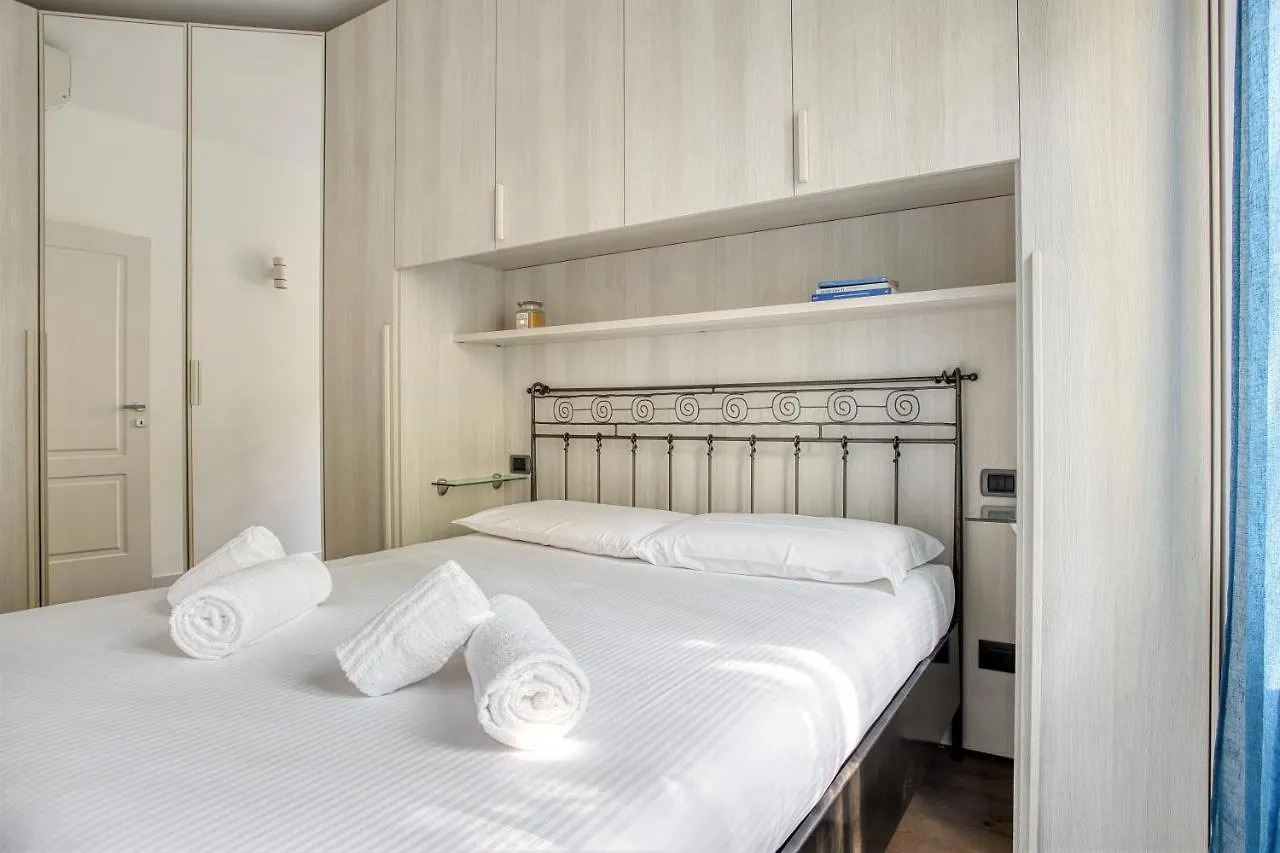 Joivy Superb 2Bed Flat With Balcony Apartment Milan